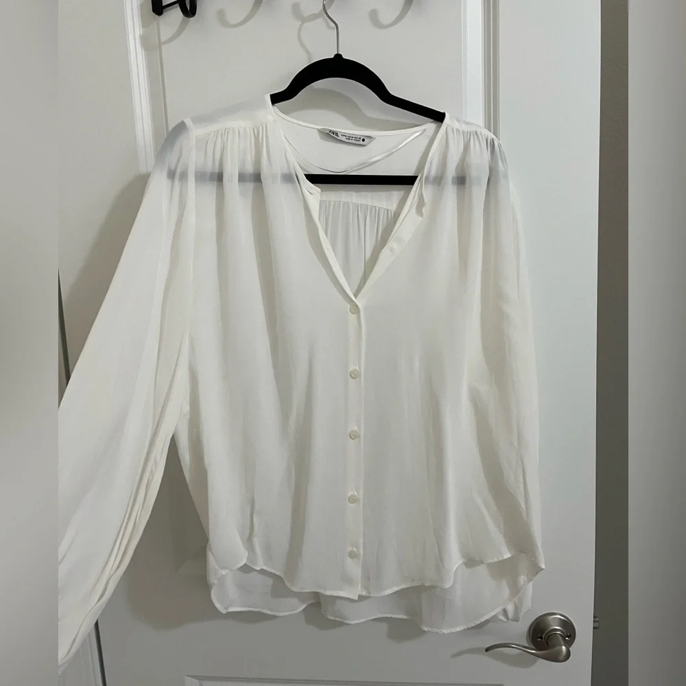 Zara Classic white Blouse - Picture 1 of 4